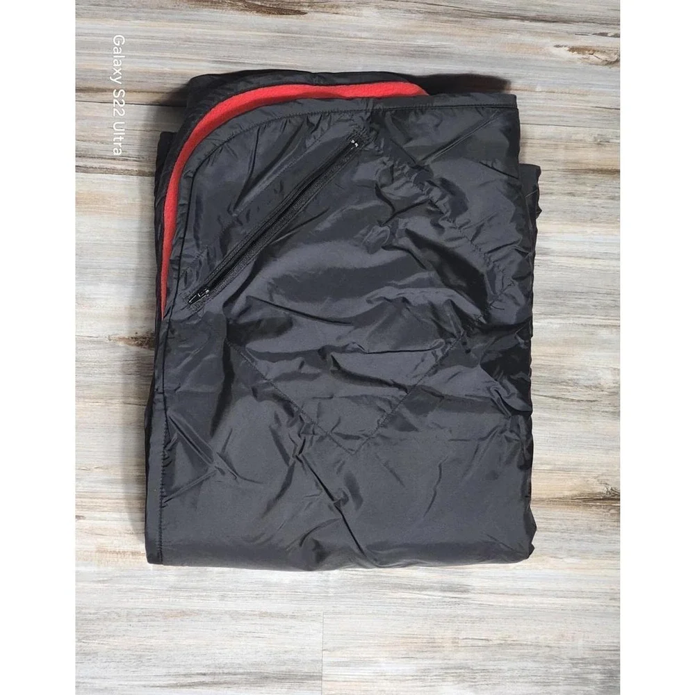 NC State Wolfpack Stadium Blanket Red Fleece Black Water Resistant Shell & Bag